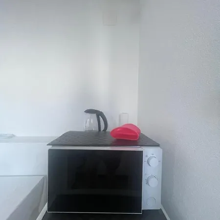 Studio Apartman Lana 3 Apartment *